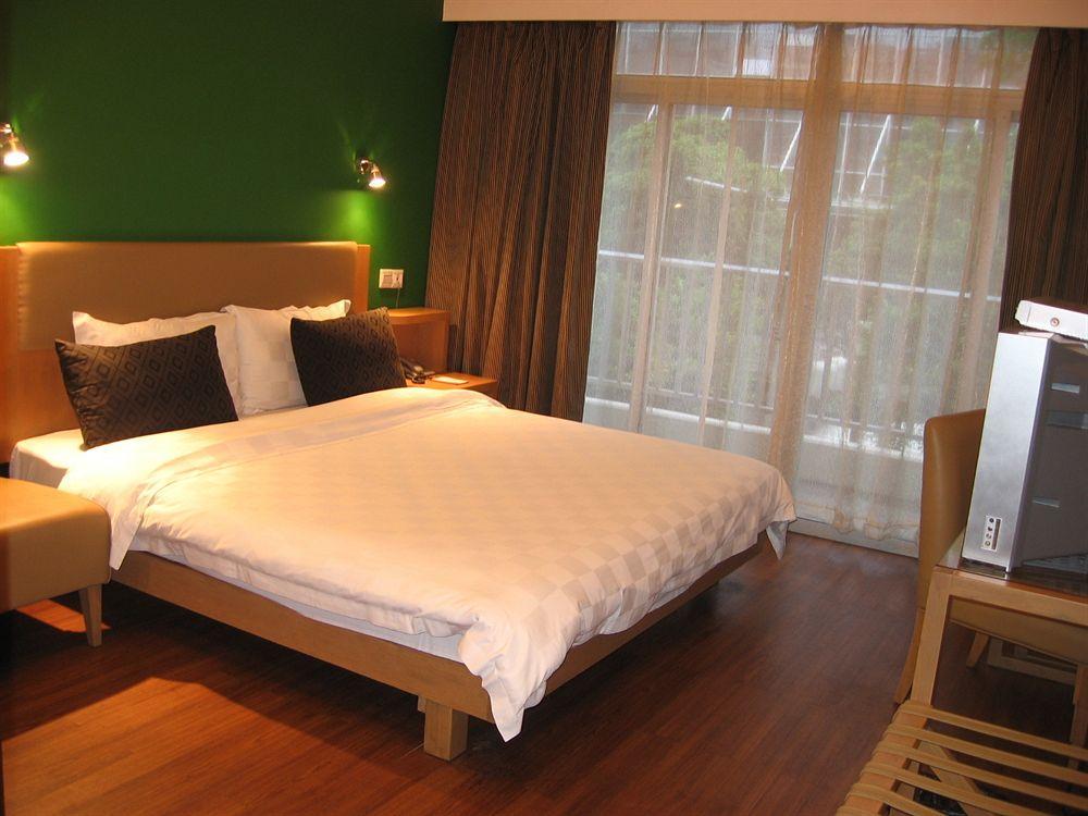 Yanjiang East Garden Inn Guangzhou Exteriör bild