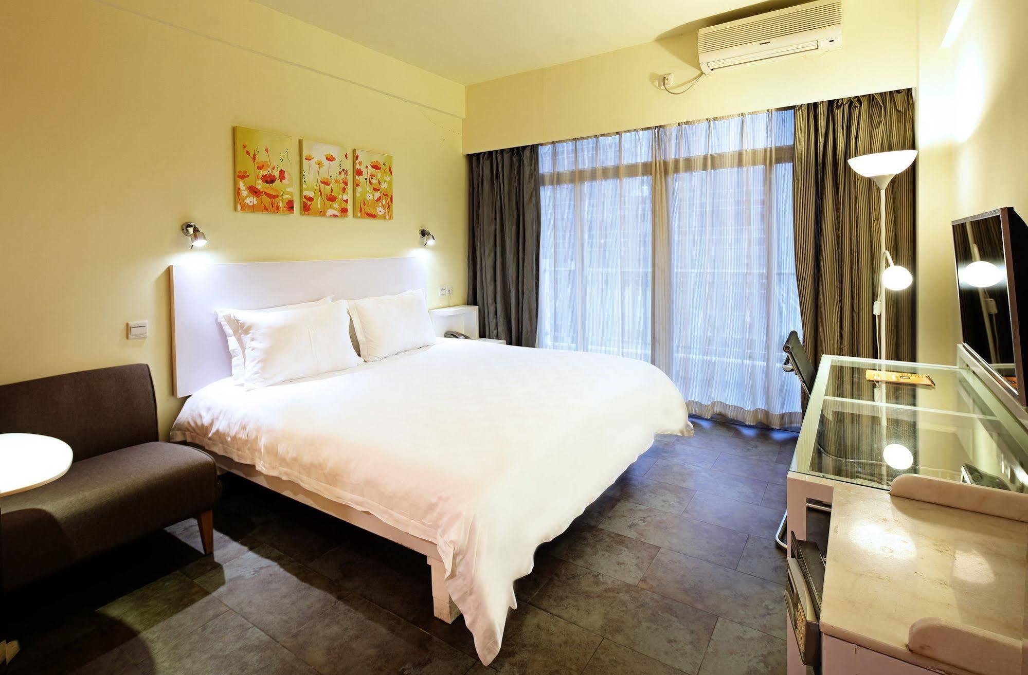 Yanjiang East Garden Inn Guangzhou Exteriör bild
